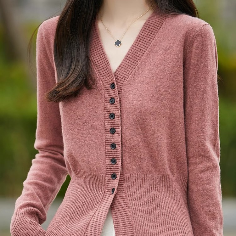 精纺羊毛v领针织开衫外套女