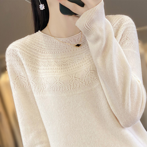 圆领针织衫女2025冬季新款设计感镂空宽松显瘦卷边羊毛打底衫上衣