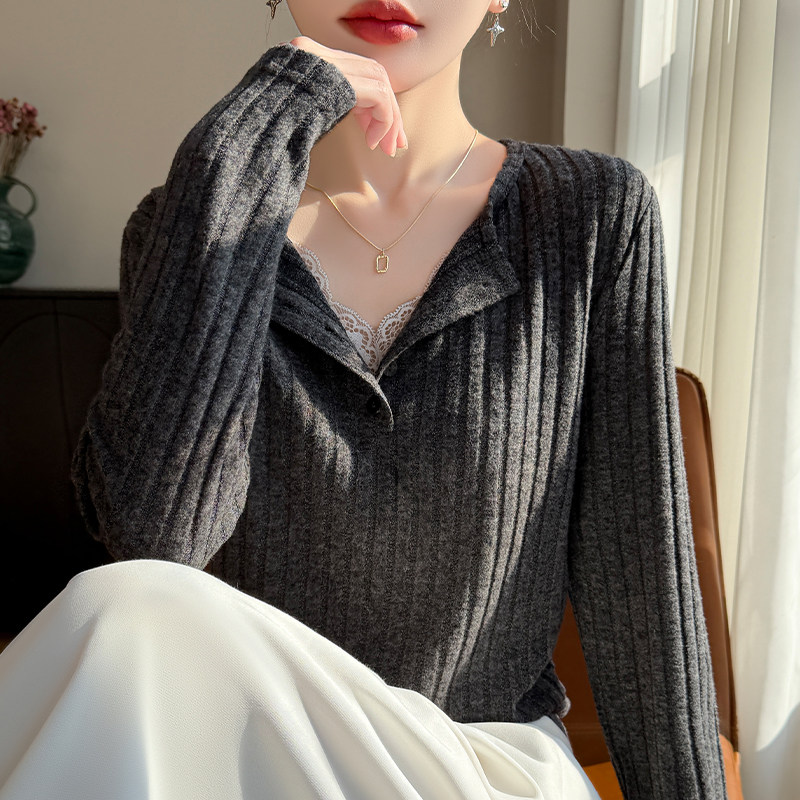 通勤风V领假两件精仿羊毛针织衫女长袖修身套头蕾丝拼接打底毛衣