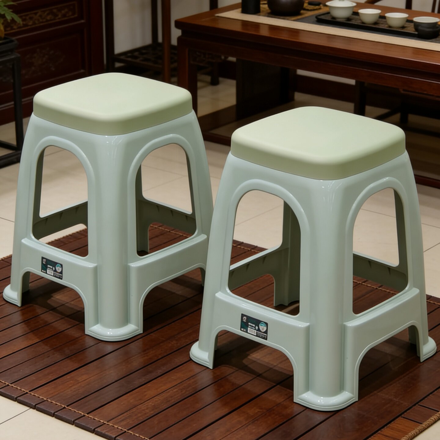 家用欧式餐桌凳子加厚高端方凳可叠放客厅防滑轻奢商用熟塑料凳