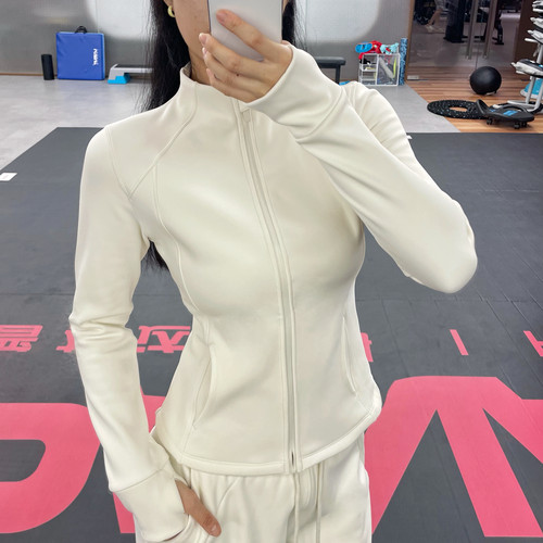 【乐姐推荐】暖壳简约老钱风加绒运动瑜伽外套蓄热开衫