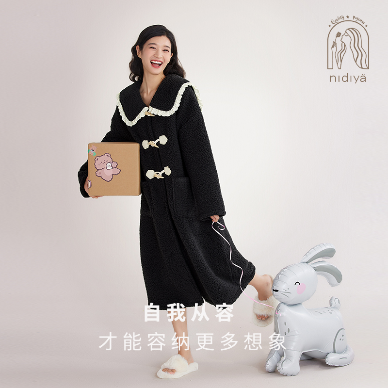妮狄娅2023加厚羊羔绒英伦风睡袍