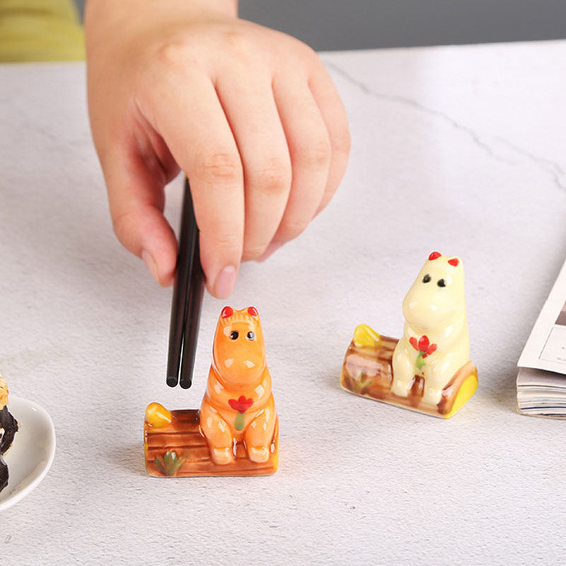 可爱卡通筷子架小河马陶瓷筷托日式个性筷枕小摆件桌面装饰笔架搁,餐饮具,筷子架,淘宝优惠券,粉丝福利购,淘宝优惠卷