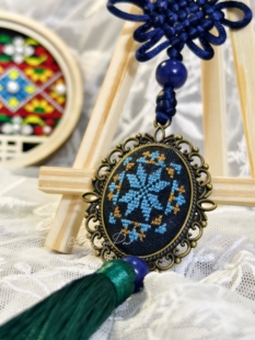 手工民族风瑶族刺绣车挂件挂饰单面（手绣布）