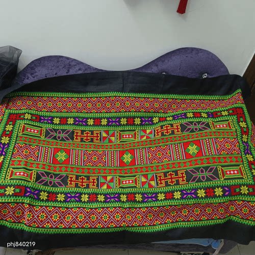 瑶族非遗手工刺绣老祖宗留传图案反面绣成品未裱框（130×60）