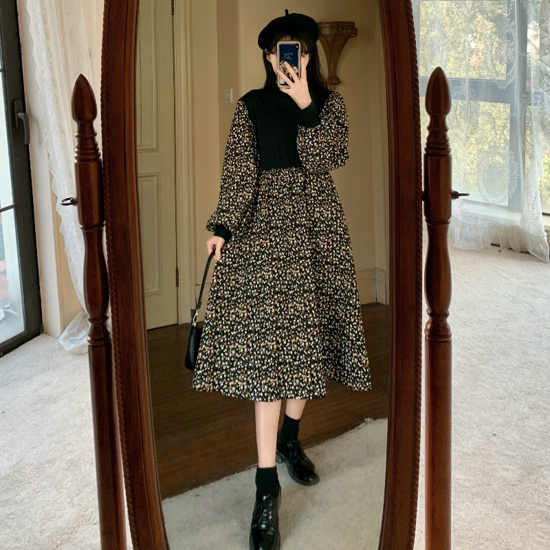 Real price with inner velvet Hepburn Style Floral Dress New waist slim stitched skirt