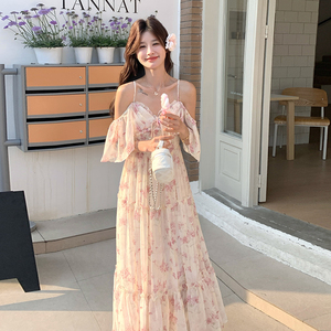 夏日绝美度假风露肩连衣裙女2025新款优雅富家千金感吊带碎花长裙图片