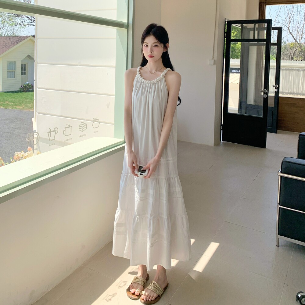 绝美超仙挂脖法式露肩连衣裙女2025年夏季新款海边度假桔梗长裙潮图片