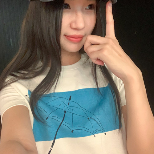 原创雨伞印花正肩短袖T恤女