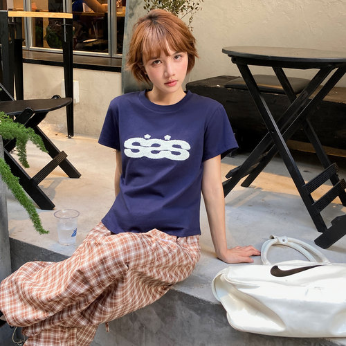 原创毛巾绣短袖T恤正肩版型