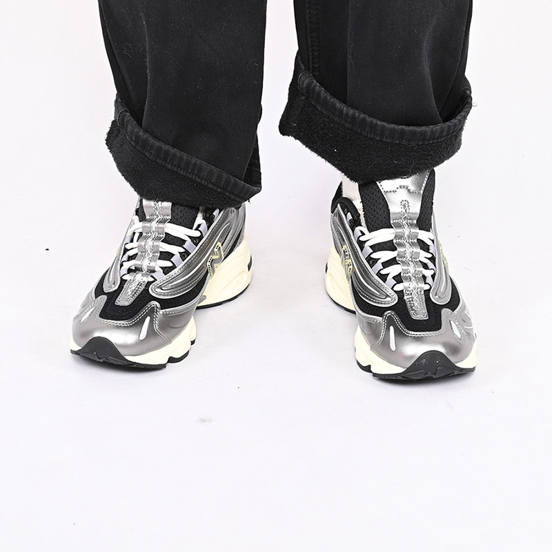 NEWBALANCE时尚舒适复古鞋