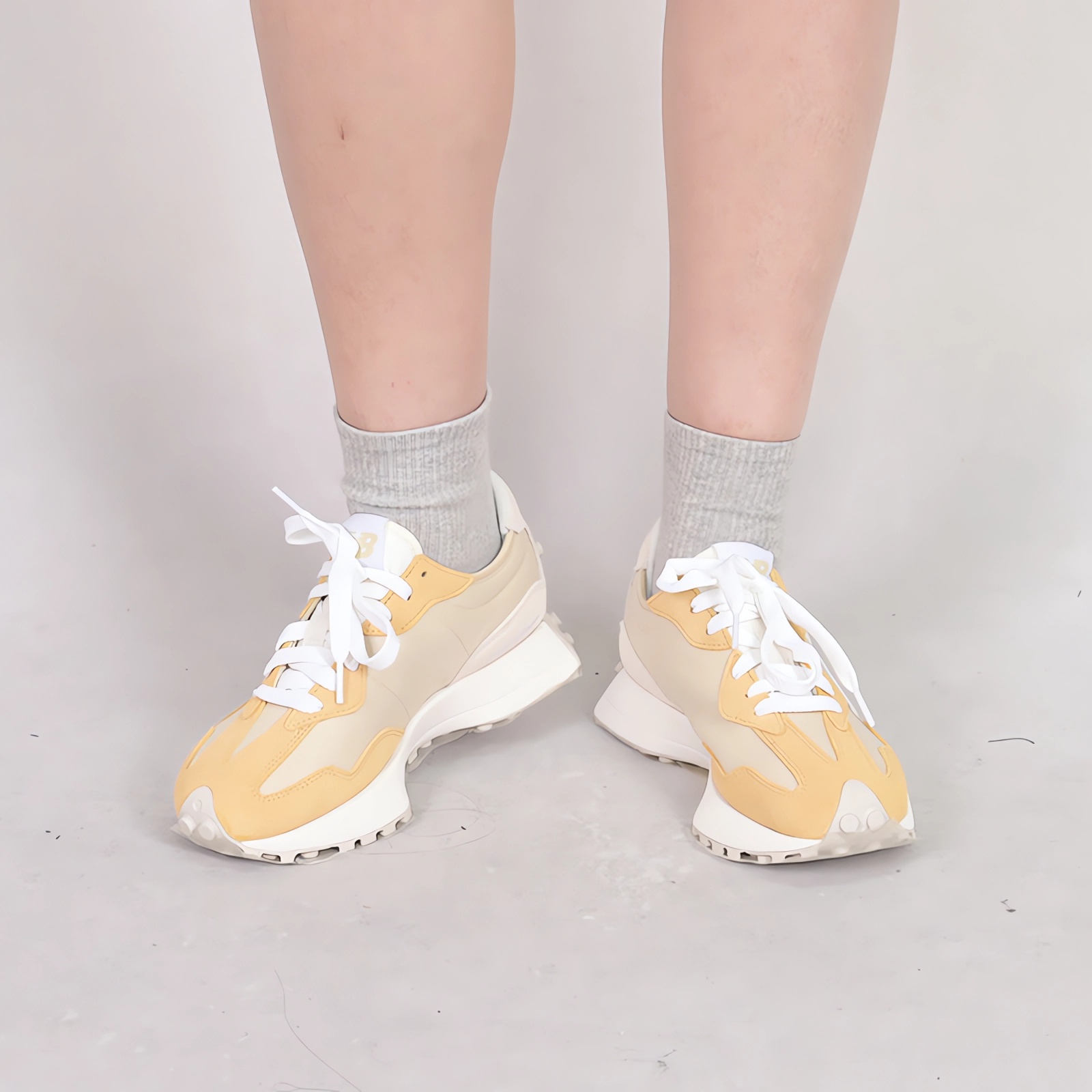 NewBalance复古运动休闲跑步鞋