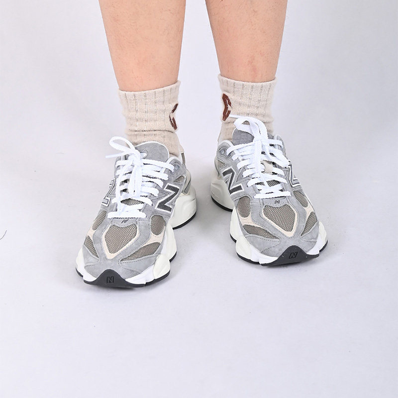 NEWBALANCE复古休闲鞋