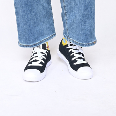 Converse男女款休闲运动鞋黑