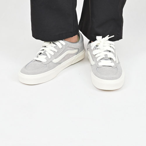 VANS情侣舒适板鞋百搭休闲鞋