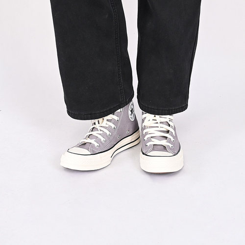 Converse情侣款高帮休闲板鞋