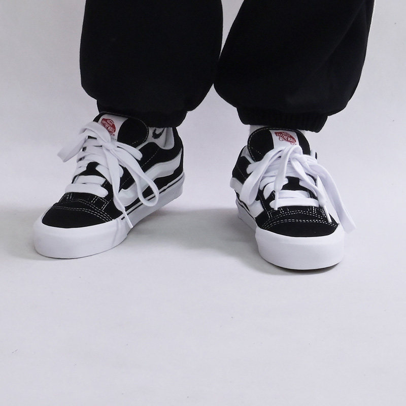 VANS新款KnuSkool面包板鞋图片
