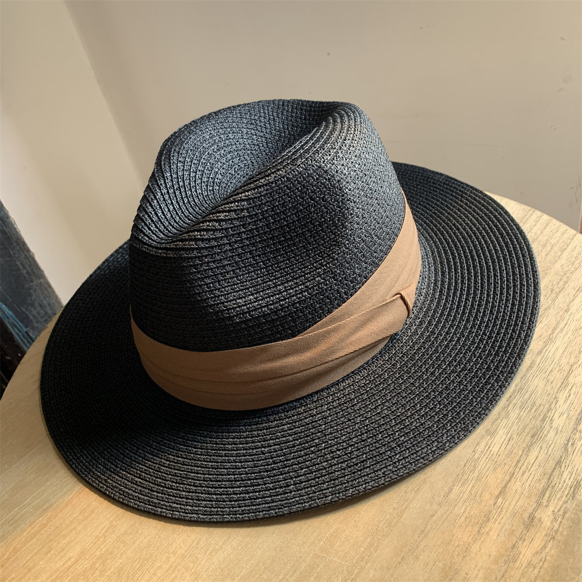 日式黑色草帽女夏季法式复古巴拿马爵士凉帽咖啡海边度假草编礼帽