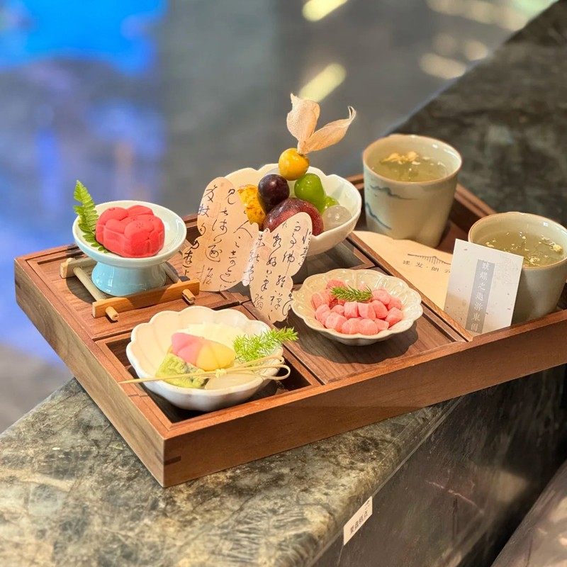 中式茶歇摆台位上餐具美容院精致小点心托盘下午茶高颜值甜品装饰