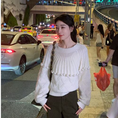 OUDOCKEE 鸥纪儿 绵羊毛奶呼呼 毛绒球麻花纹针织衫 M2503Y540T