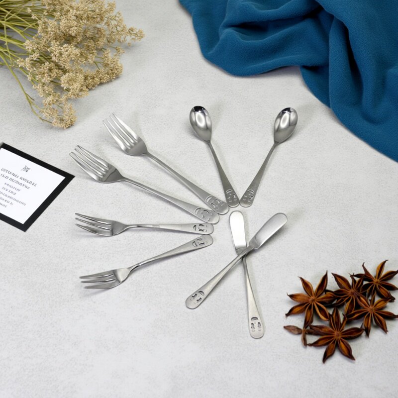 日本进口现货304不锈钢笑脸套装叉笑脸叉甜品勺果酱刮刀水果叉