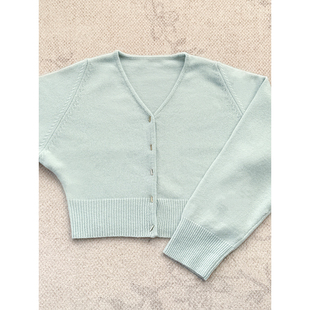 NANASTORE纯色针织开衫女2024冬季新款V领修身显瘦短款外套毛衣