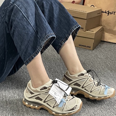 上尚专属 SALOMON萨洛蒙XT-Quest米灰色 低帮休闲跑步鞋 475413