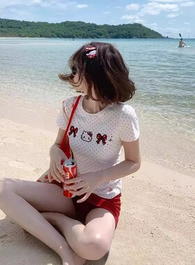 甜辣风波点Hellokitty猫刺绣正肩短袖t恤女夏季修身显瘦辣妹上衣