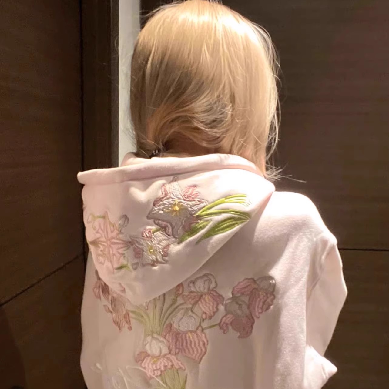 美式复古字母花卉刺绣连帽卫衣外套女2025新款宽松设计感情侣上衣