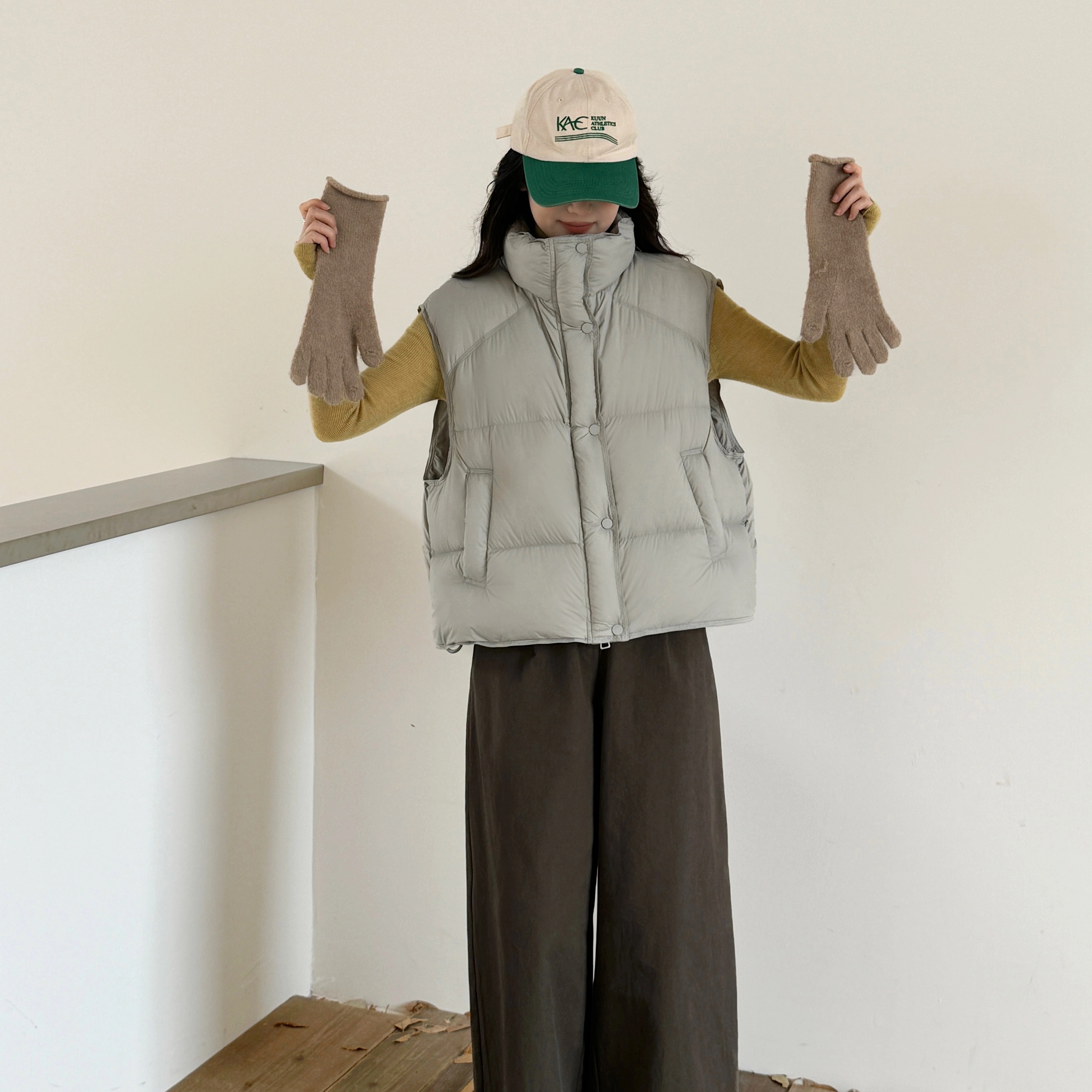 2025秋冬新款泡芙立领羽绒服马甲女短款韩版宽松坎肩加厚保暖外套