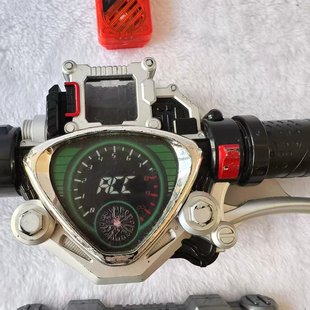 万代假面骑士W A哥摩托车腰带 Accel记忆体 引擎剑 加速器 日版DX