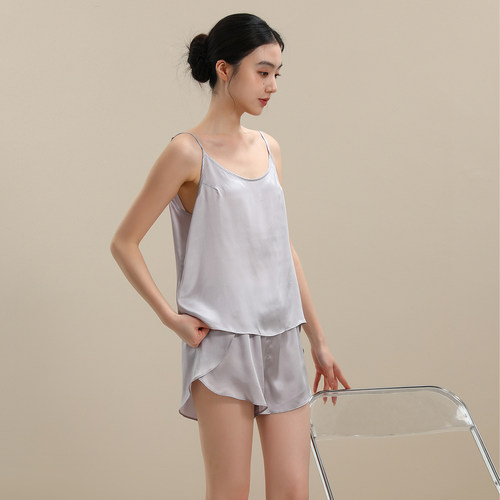 新款100%桑蚕丝睡衣女性感吊带短裤分体式真丝套装洋气家居服夏季