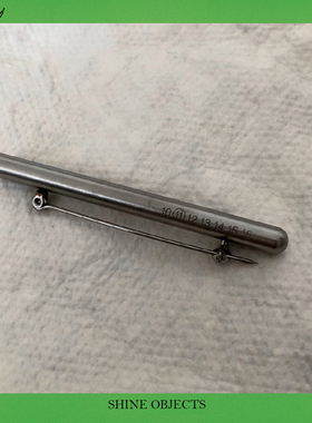 （TPISY现货）经典数字简约扣针装饰百搭夹克包包配饰别针胸针