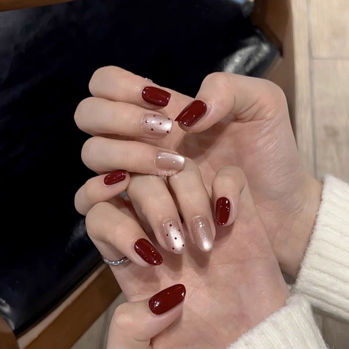 【樱桃红】猫眼显白温柔简约新款粉色美甲手工玻璃珠短款纯手工,彩妆/香水/美妆工具,穿戴甲/甲片,淘宝优惠券,粉丝福利购,淘宝优惠卷