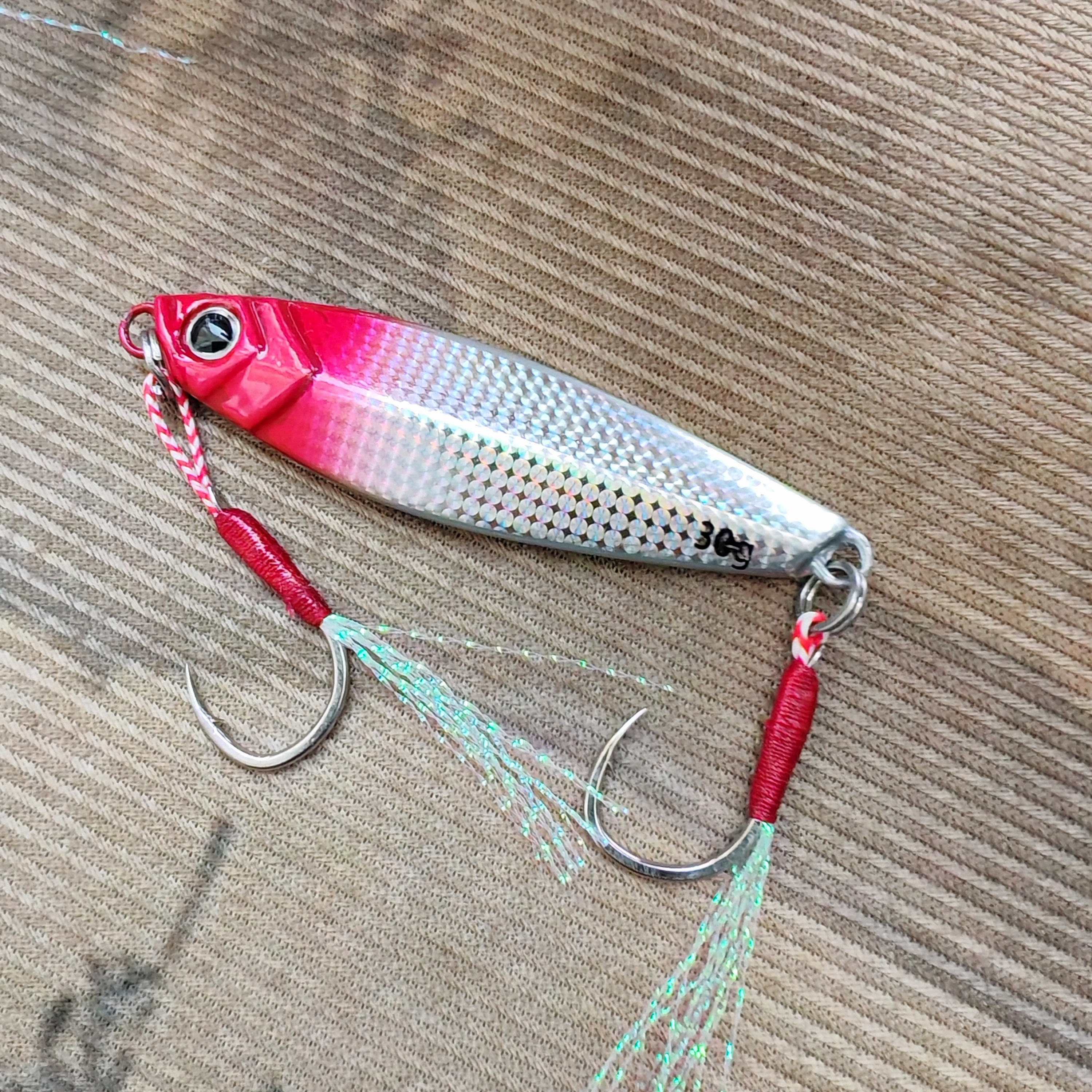 前后都是单钩的铁板飘落远投路亚饵防挂底钓翘嘴鲈鱼鳜鱼假饵