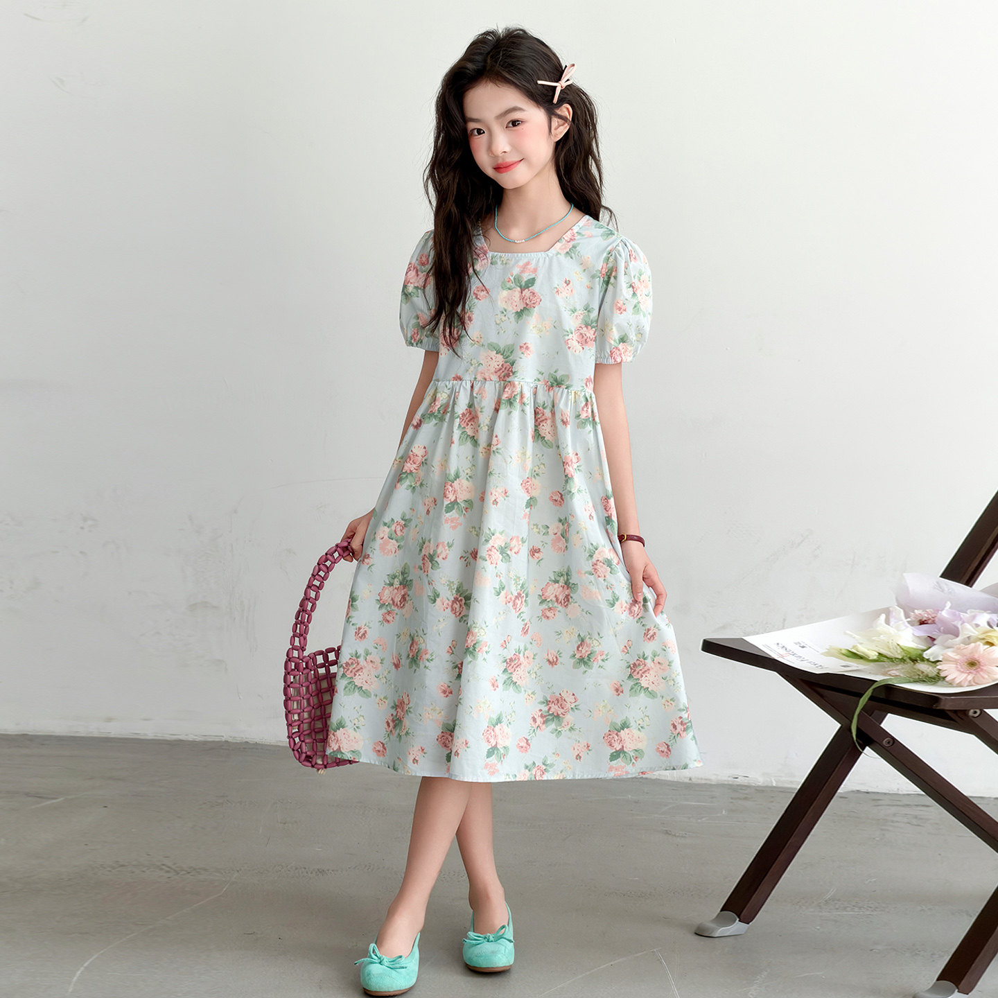 女童连衣裙夏季薄款2026新款儿童裙子女孩碎花裙短袖沙滩裙中大童