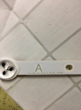 Core65lnch 9LED AREV00 140528灯条'全新，一条价