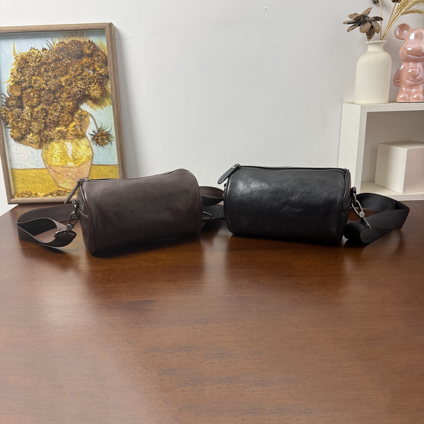 MrFu头层牛皮枕头包2025新款真皮斜挎包简约百搭通勤包包男女通用