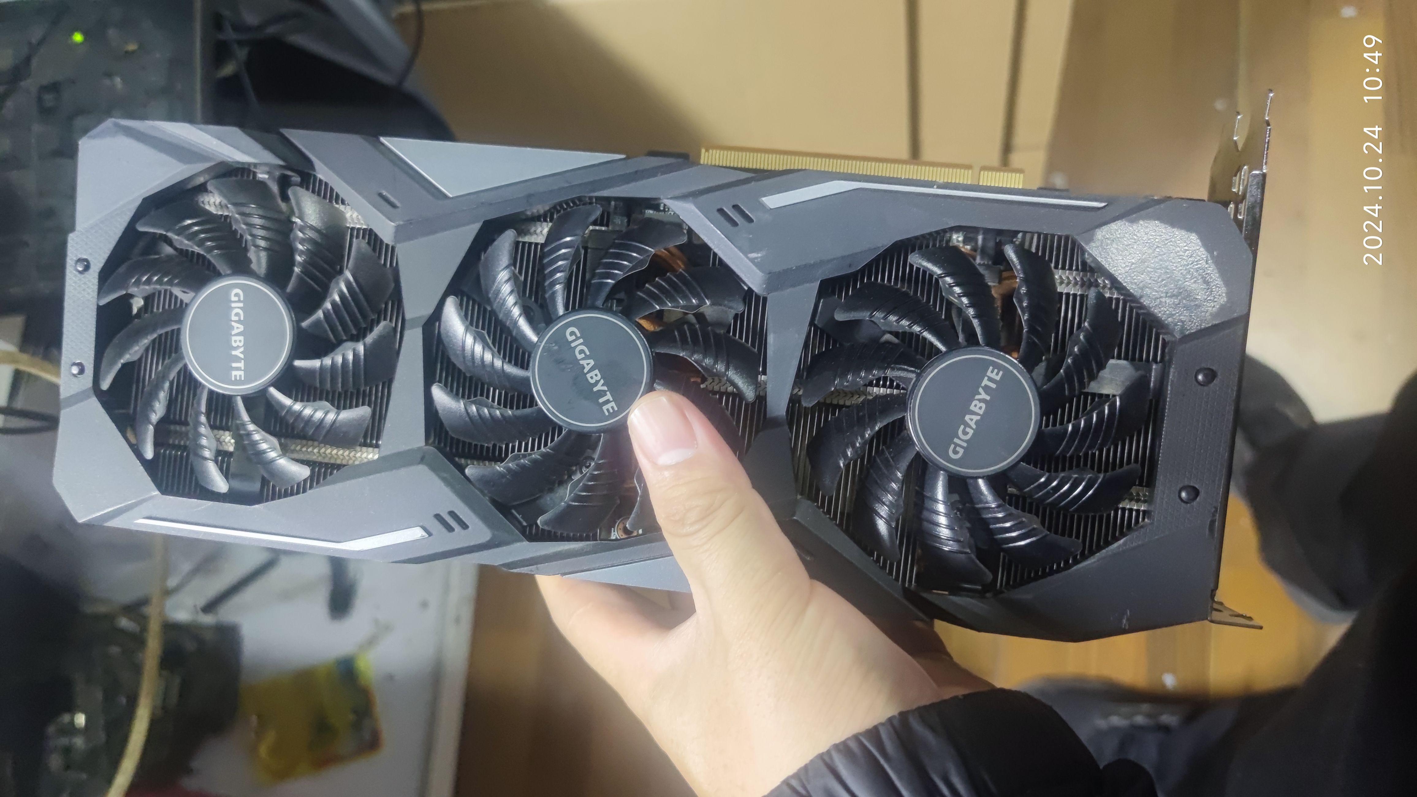 技嘉rx5700xt 8g三风扇 6+8拆机台式机黑悟空拼1660s 2060台式机