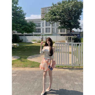 e新花色麻料A字版 arin 自带蓬感大百褶后背松紧半身裙 blum Ke7en