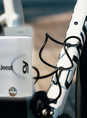 CyKleest赛克利 碳纤维水壶架水杯架公路车山地车简易水壶架 重5g