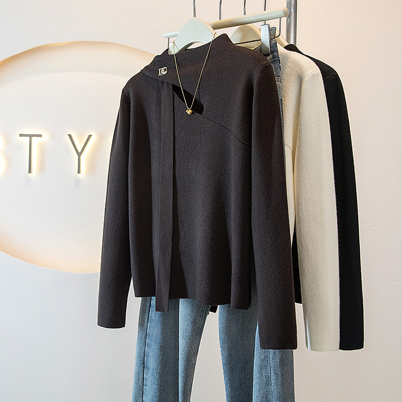 实拍大码女装冬季新款韩版镂空飘带针织时尚高级感显瘦气质上衣