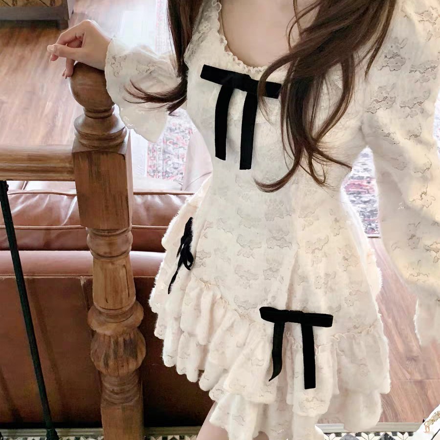 Q女家 10/31 萘莉绘纱子/宫廷千金磨毛可拆蝴蝶结收腰蛋糕连衣裙