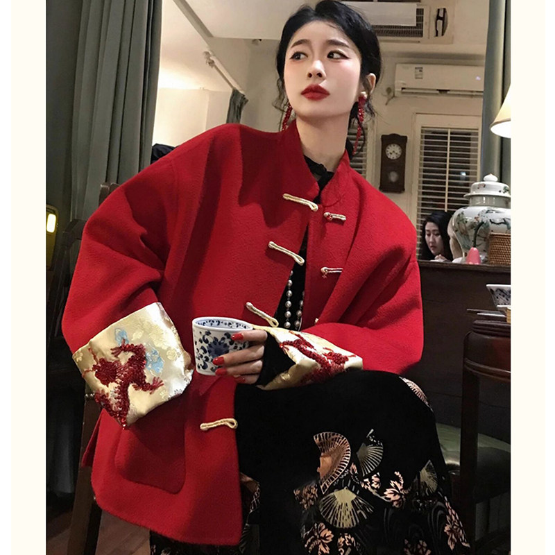 高级感复古改良唐装中国风女装新中式立领新年红色毛呢外套秋冬款
