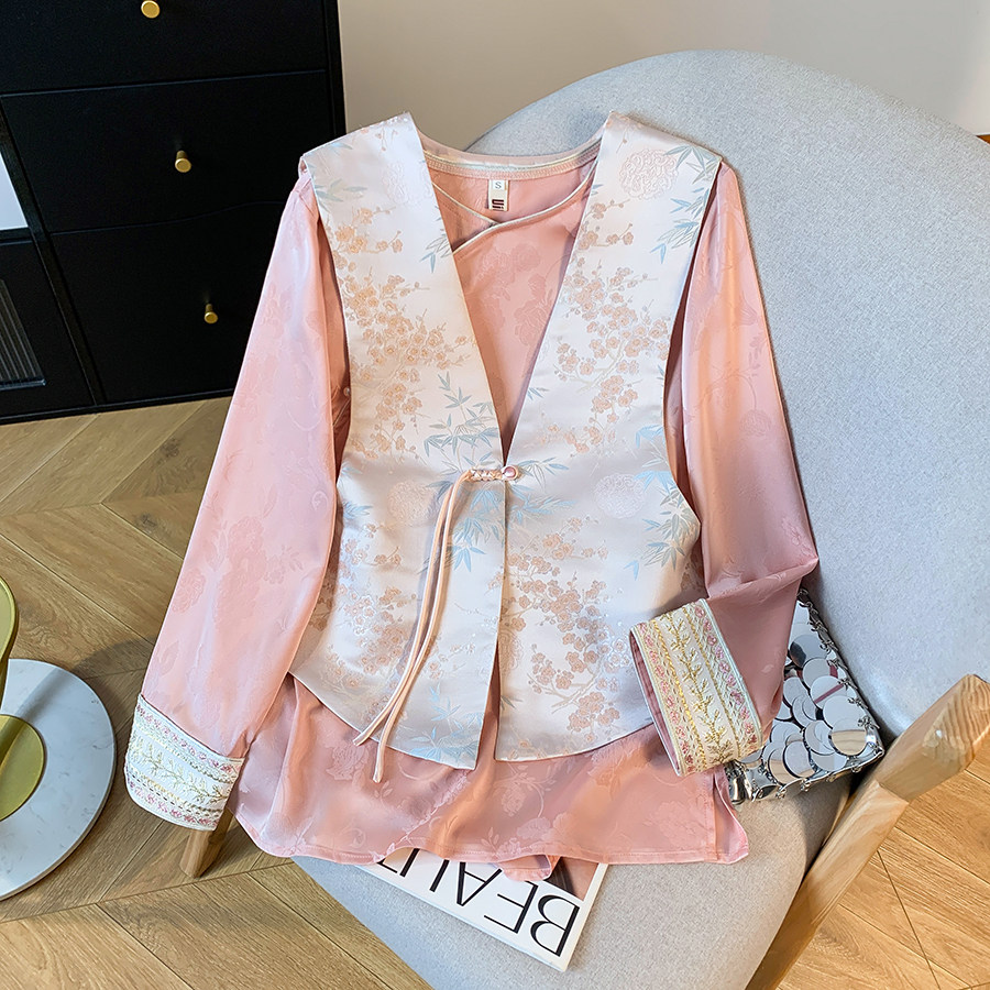 新中式国风圆领缎面上衣手工盘扣提花缎面淑女气质温婉马甲日常,女装/女士精品,上衣,淘宝优惠券,粉丝福利购,淘宝优惠卷