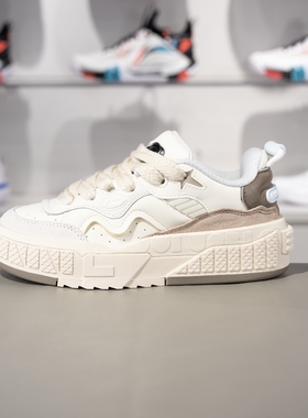 李宁 001 UNBLOCK休闲鞋2023冬季女子舒适软弹经典运动鞋AGCT218