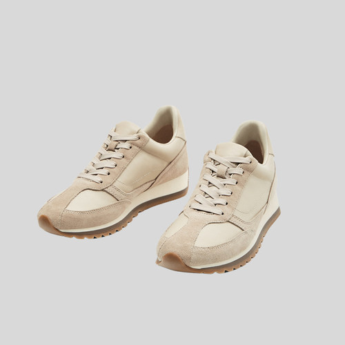 MD休闲平跟圆头拼接皮革运动鞋