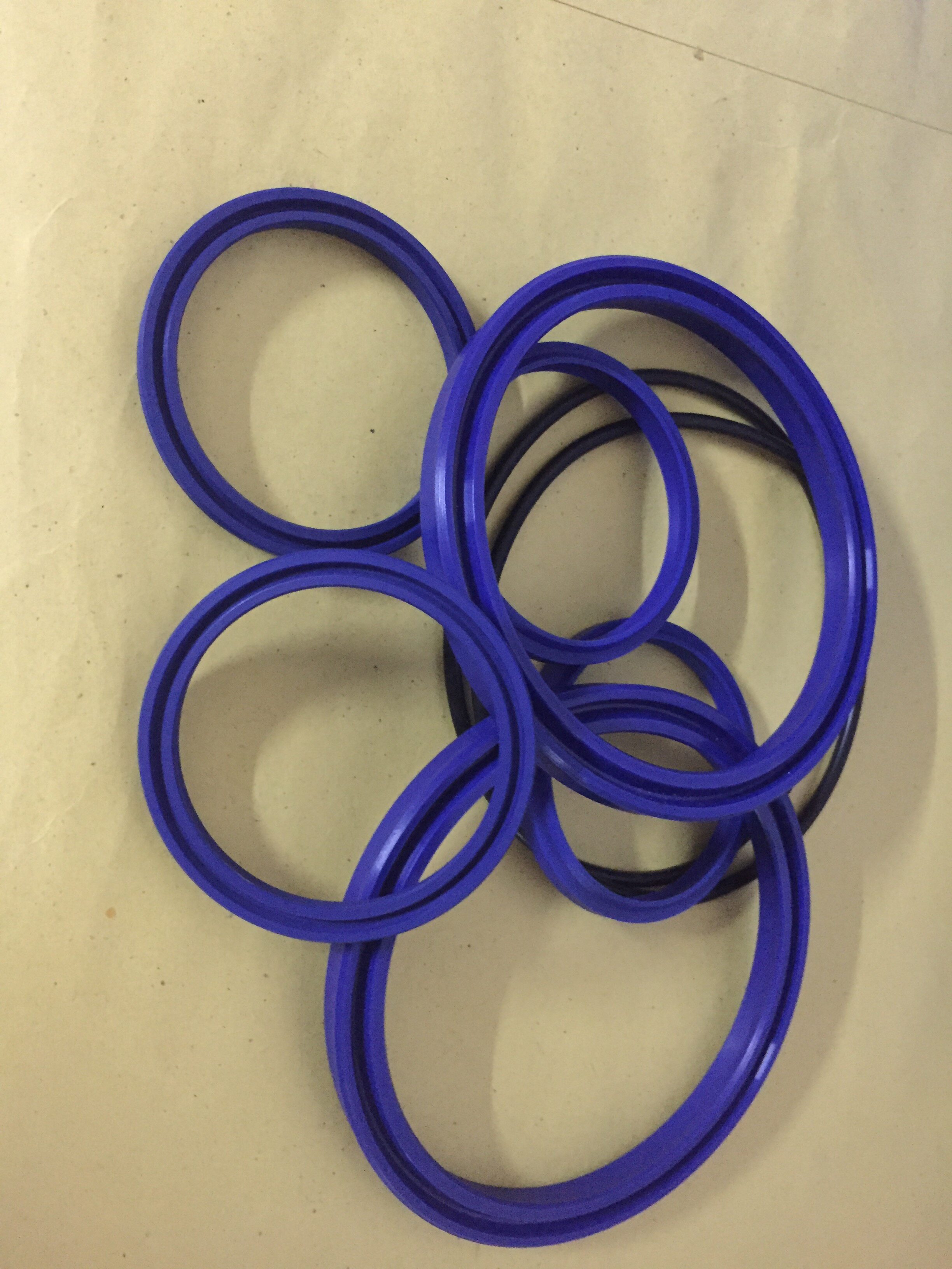 合肥皖安举升机配件升降机油缸配件油缸油封