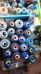 1斤高士402缝纫线各种蓝色不重复强度韧性好进口细线深浅雾霾蓝