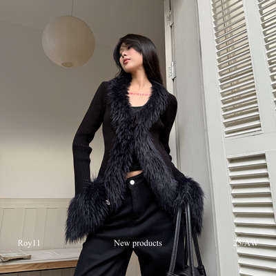 辣妹设计感黑色毛领T恤女秋冬